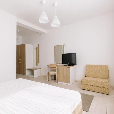 호텔 Eco Zdravetz 3*